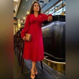 Zara Barbie Woman’s Pleated Midi Dress Fuchsia Ref. 9878/157 SIZE Small